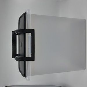 Tupperware Large Carry All Containor with handle New